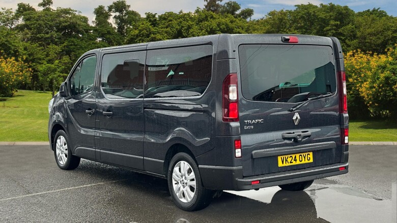 Renault Trafic Lwb Minibus Diesel LL30 Blue dCi 170 Extra 9 Seater EDC